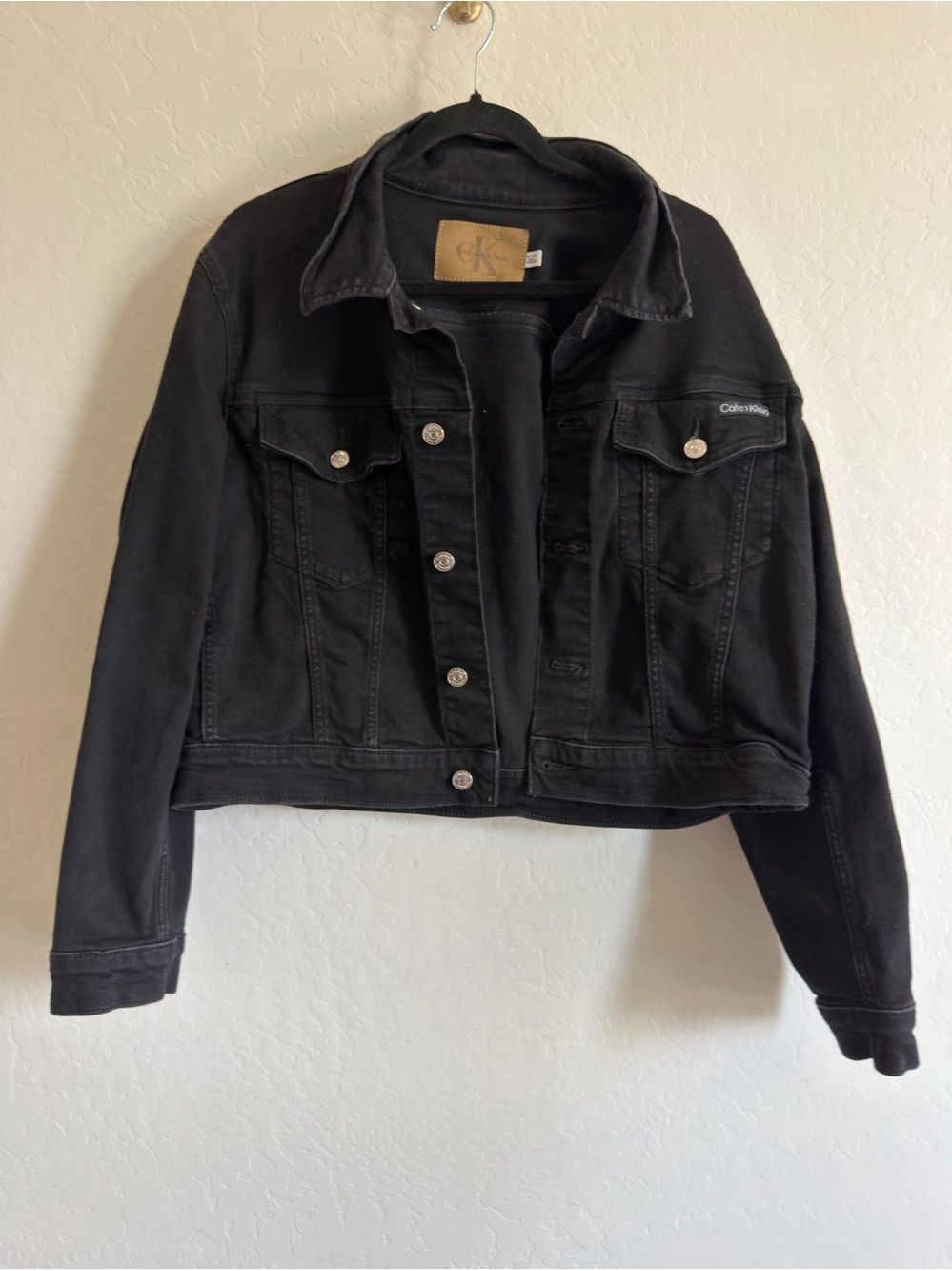 Calvin Klein Cropped Black Denim Trucker Jacket | Size XL